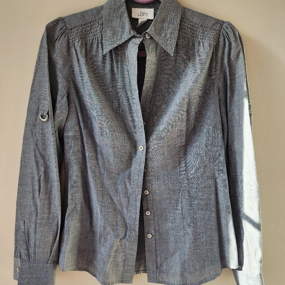 Ann Taylor Loft | Chambray Dress Shirt | Roll Tab Sleeves | Size XS